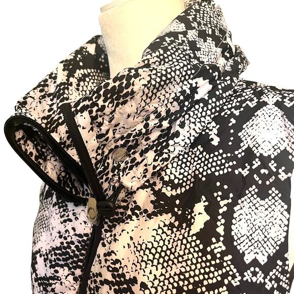 NWT NVO Sport Snakeskin Print Polyester Vest‎ Medium - Picture 5 of 13